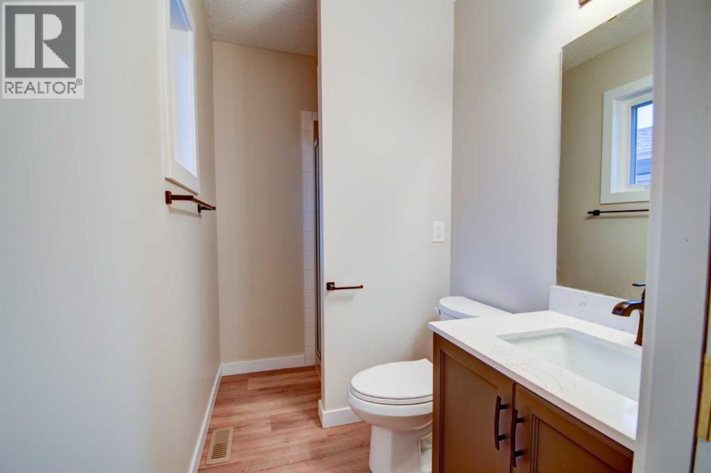 112 Dixon Crescent, Red Deer, Alberta  T4R 2H5 - Photo 11 - A2265815
