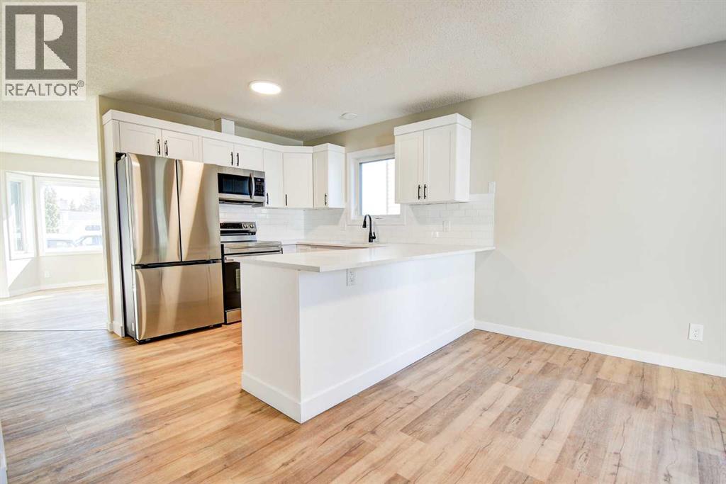 112 Dixon Crescent, Red Deer, Alberta  T4R 2H5 - Photo 7 - A2265815