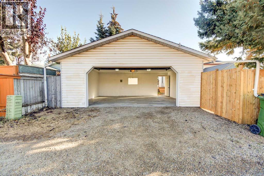 112 Dixon Crescent, Red Deer, Alberta  T4R 2H5 - Photo 26 - A2265815
