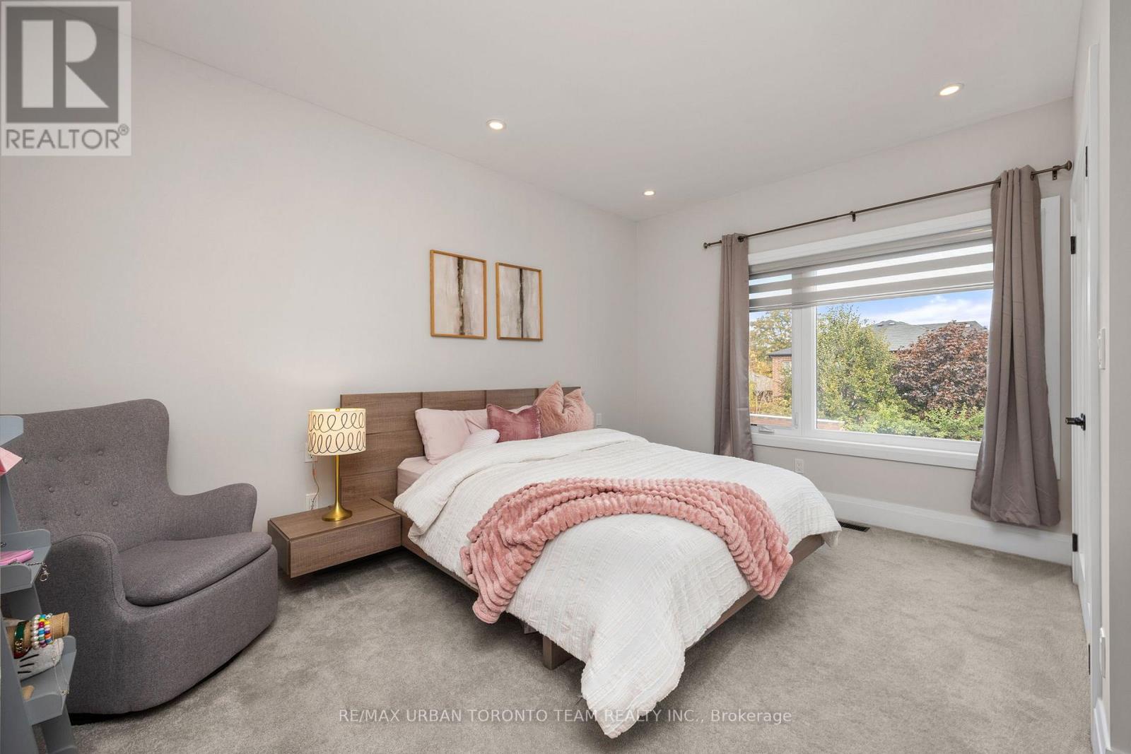 58 Manitoba Street, Toronto, Ontario  M8Y 1C9 - Photo 19 - W12472749