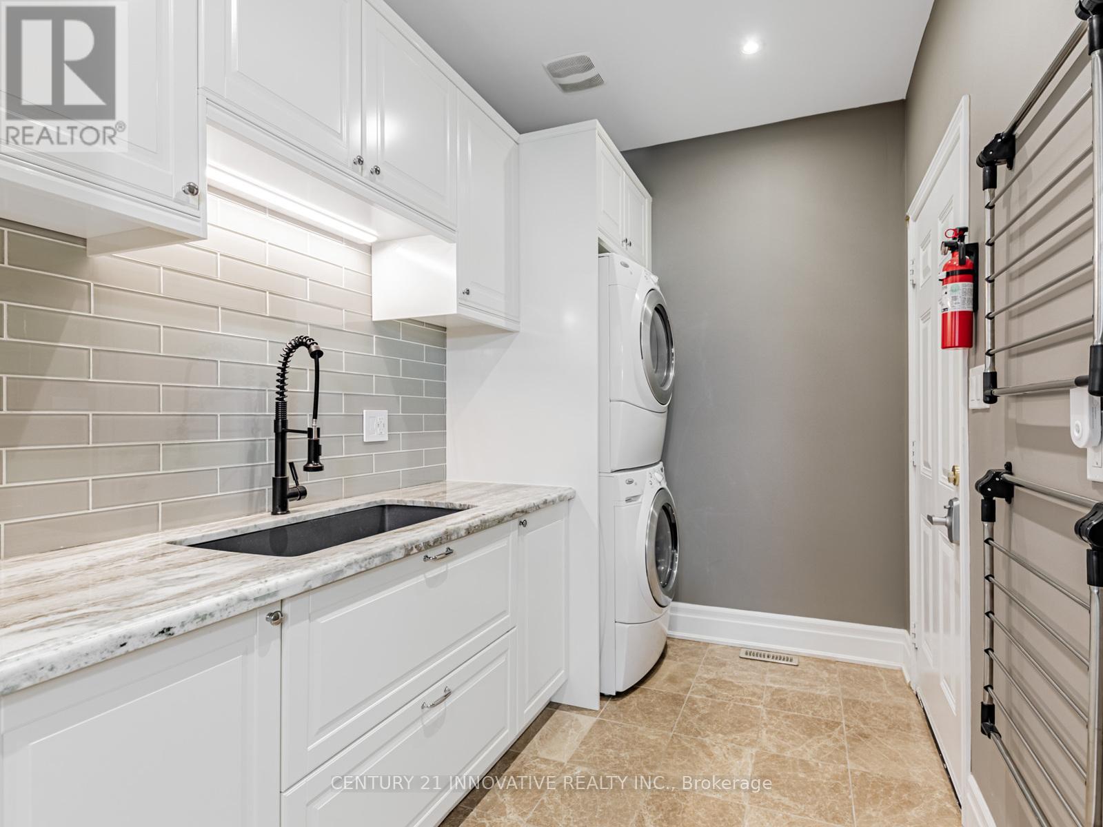 7 Stonechurch Crescent, Markham (Box Grove), Ontario  L6B 0L3 - Photo 19 - N12472832
