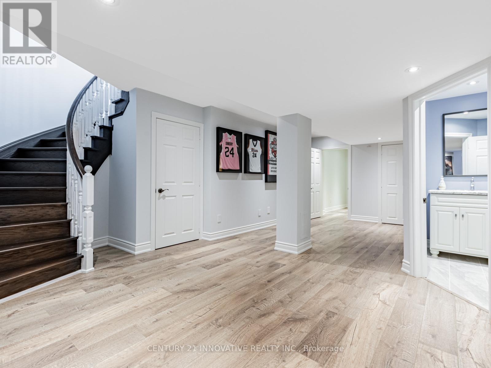 7 Stonechurch Crescent, Markham (Box Grove), Ontario  L6B 0L3 - Photo 34 - N12472832