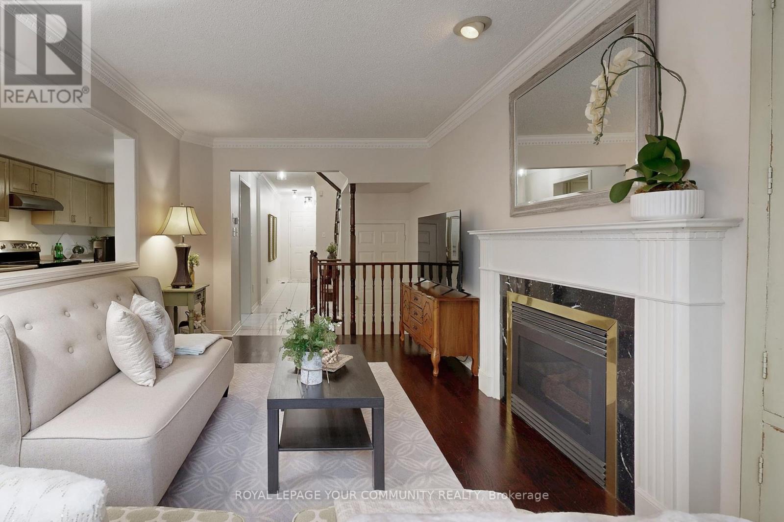 44 Tumbleweed Court, Vaughan, Ontario  L4L 8Y6 - Photo 10 - N12472837