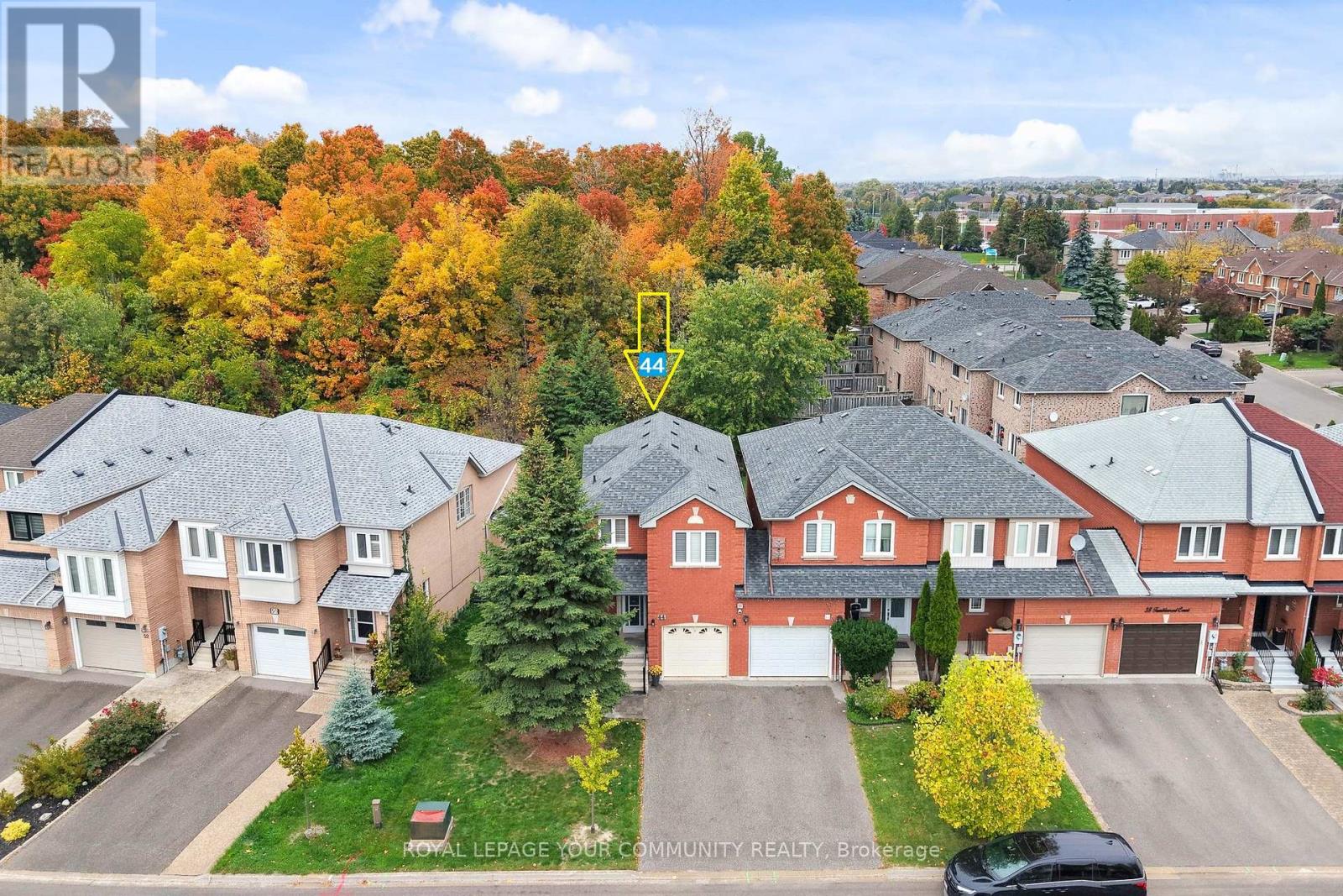 44 Tumbleweed Court, Vaughan, Ontario  L4L 8Y6 - Photo 2 - N12472837