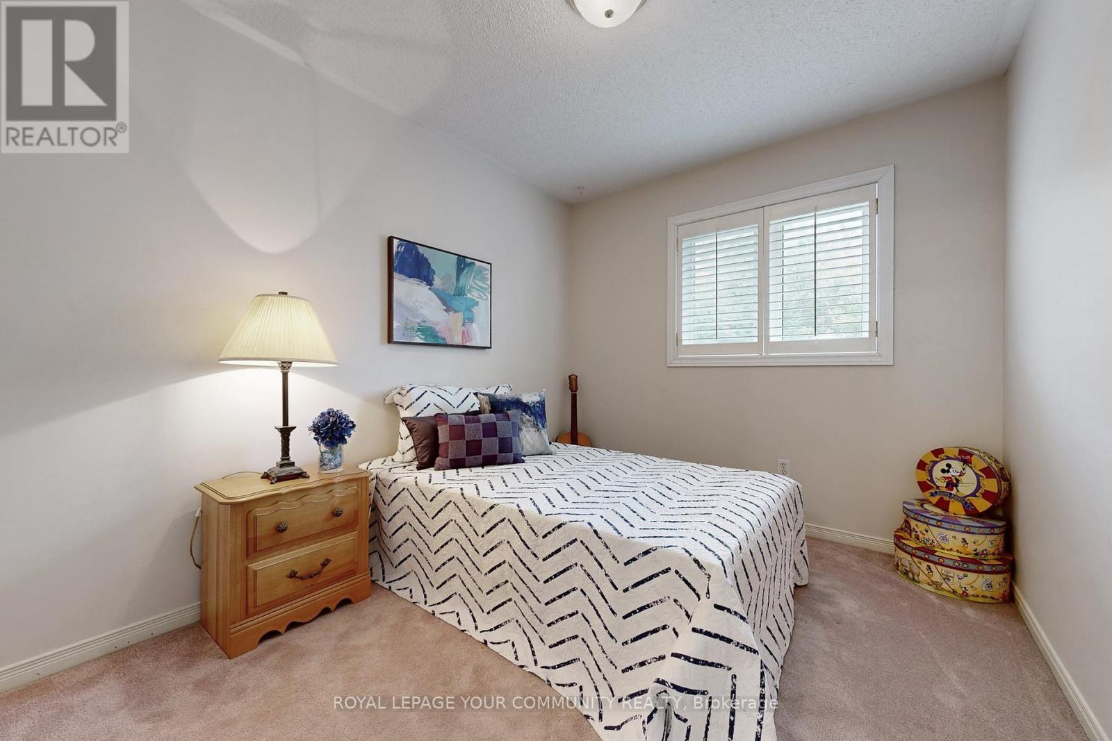 44 Tumbleweed Court, Vaughan, Ontario  L4L 8Y6 - Photo 24 - N12472837