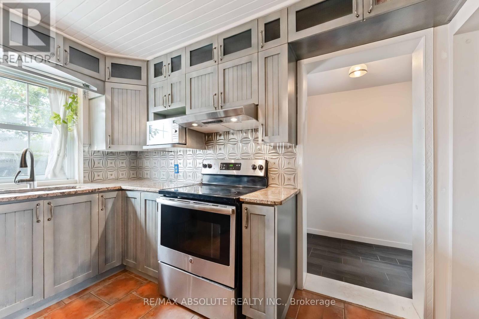 2492 Chasseur Avenue, Ottawa, Ontario  K1V 8E8 - Photo 24 - X12409831