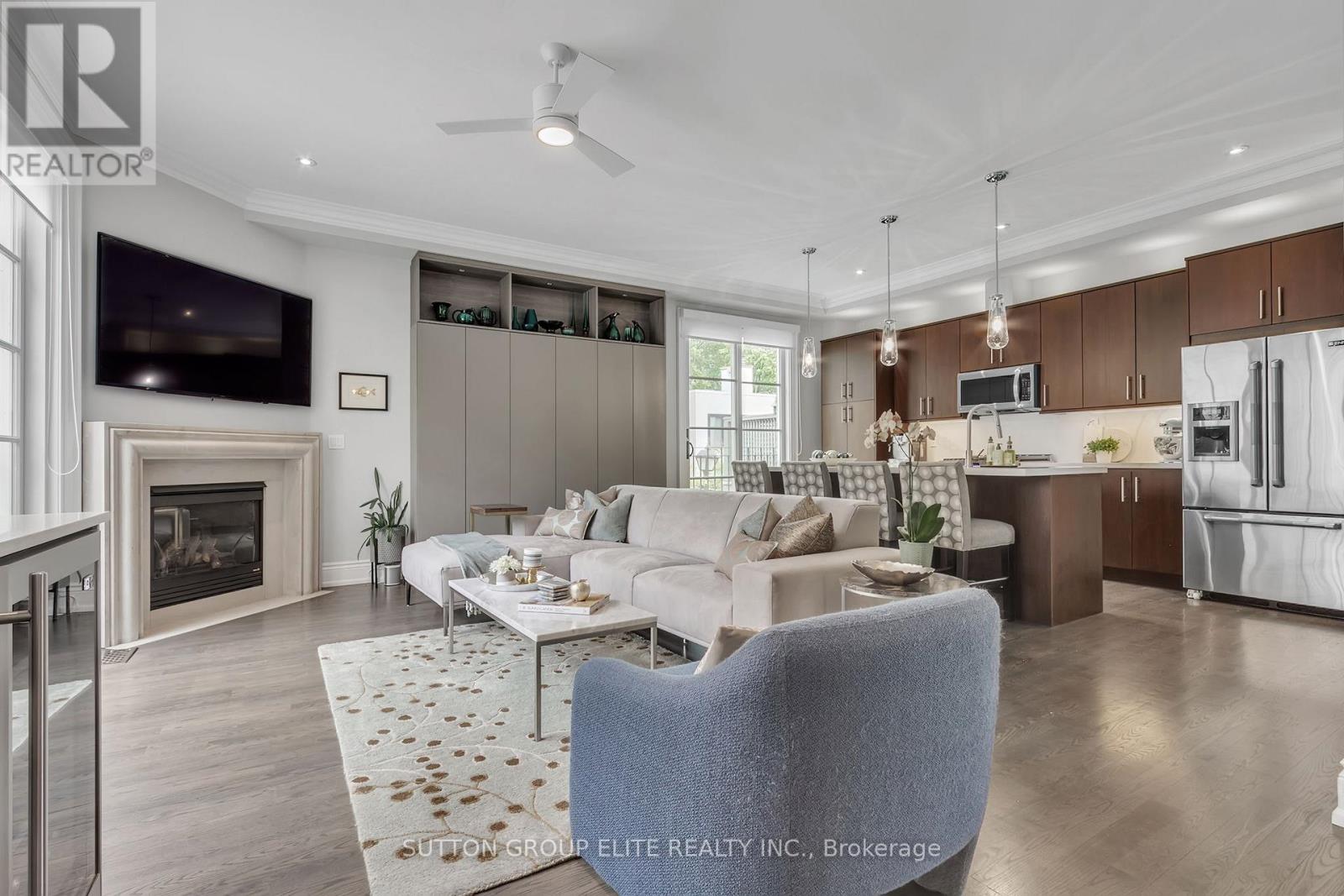 16 Nautical Lane, Toronto (Mimico), Ontario  M8V 4E7 - Photo 17 - W12472818