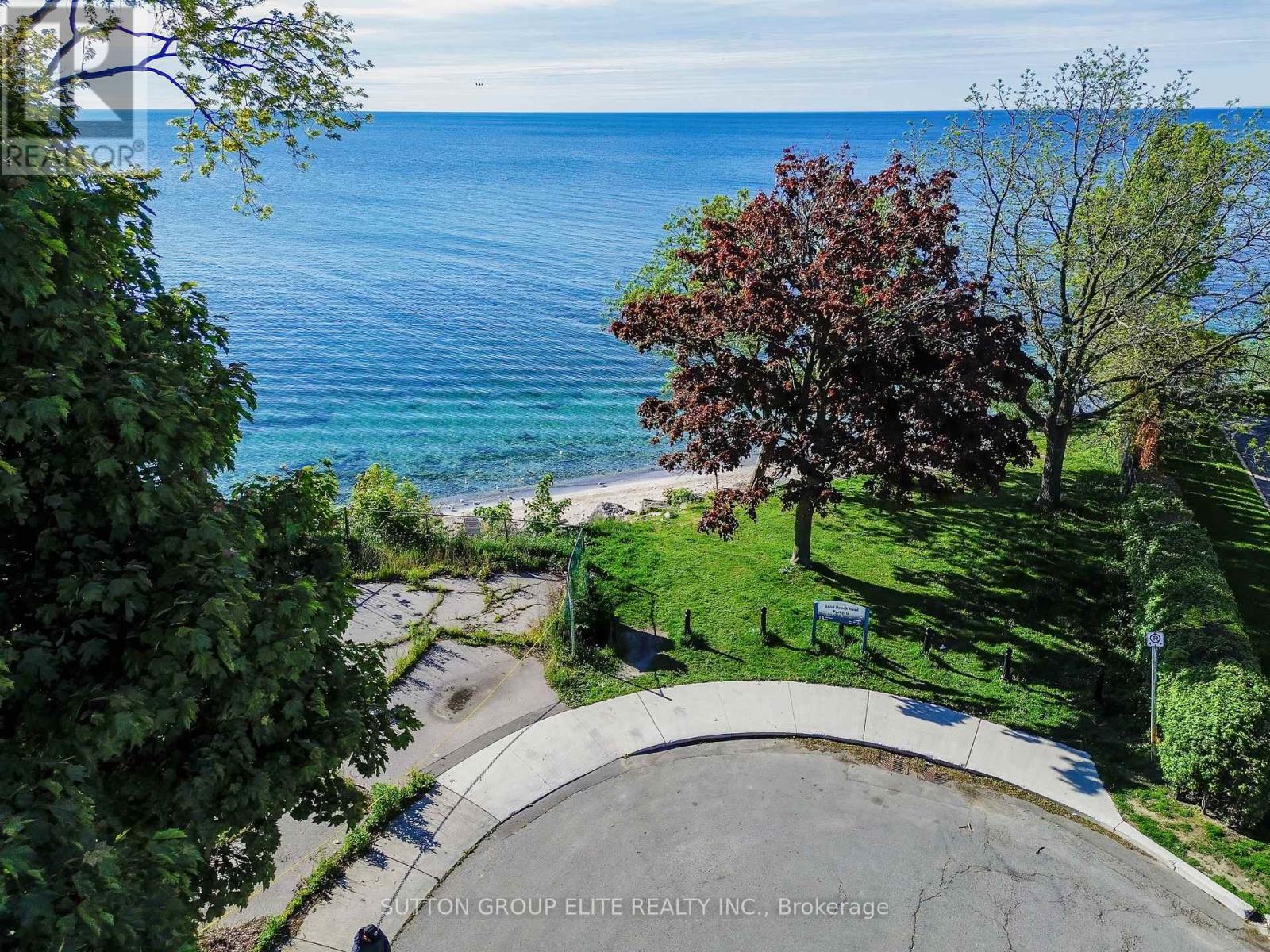 16 Nautical Lane, Toronto (Mimico), Ontario  M8V 4E7 - Photo 50 - W12472818