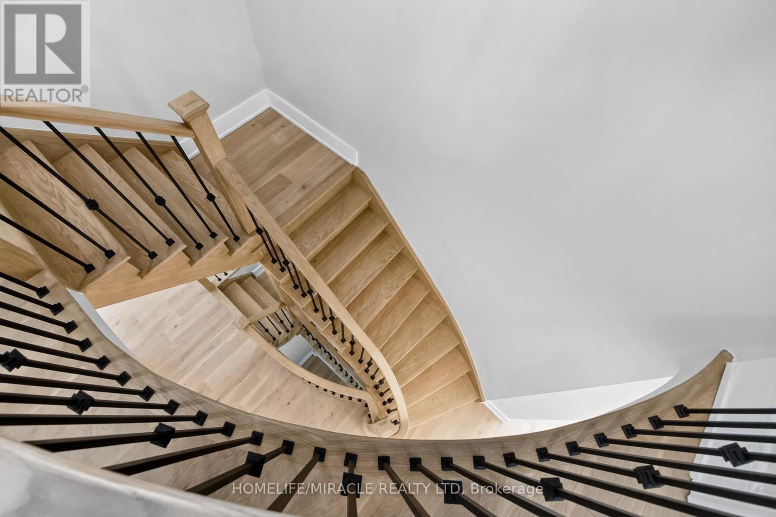 466 Nautical Boulevard, Oakville (Br Bronte), Ontario  L6L 0A5 - Photo 29 - W12472819