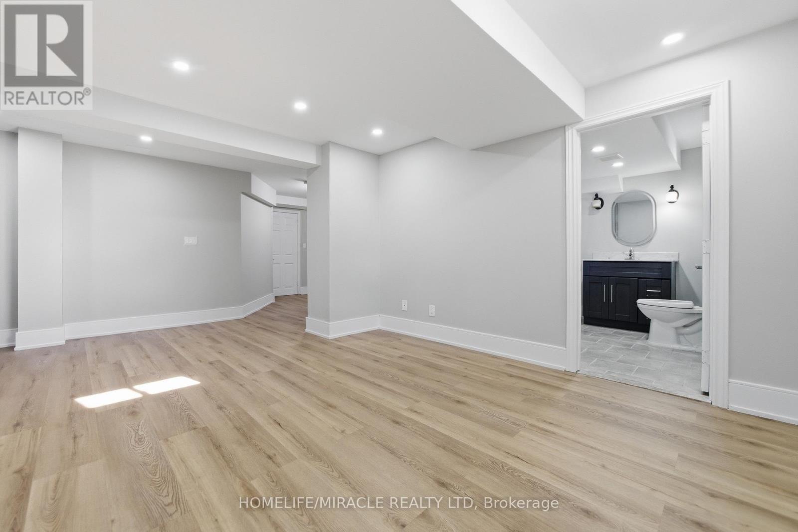 466 Nautical Boulevard, Oakville (Br Bronte), Ontario  L6L 0A5 - Photo 46 - W12472819
