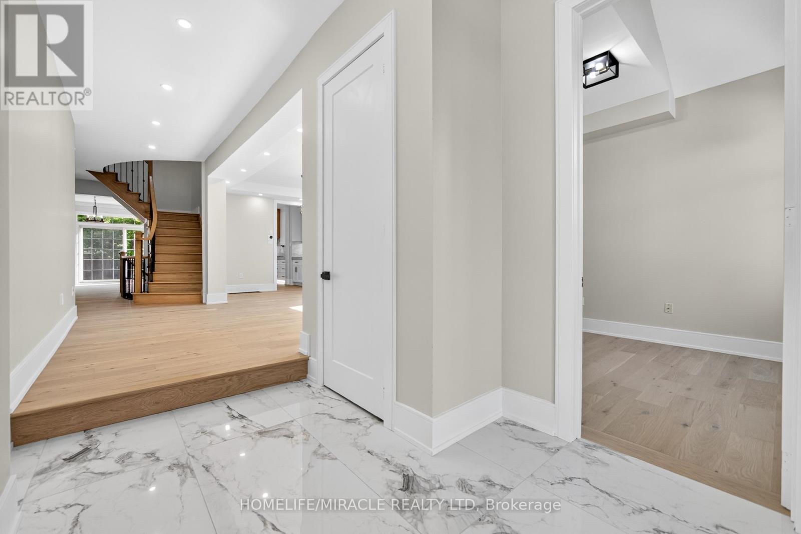 466 Nautical Boulevard, Oakville (Br Bronte), Ontario  L6L 0A5 - Photo 6 - W12472819