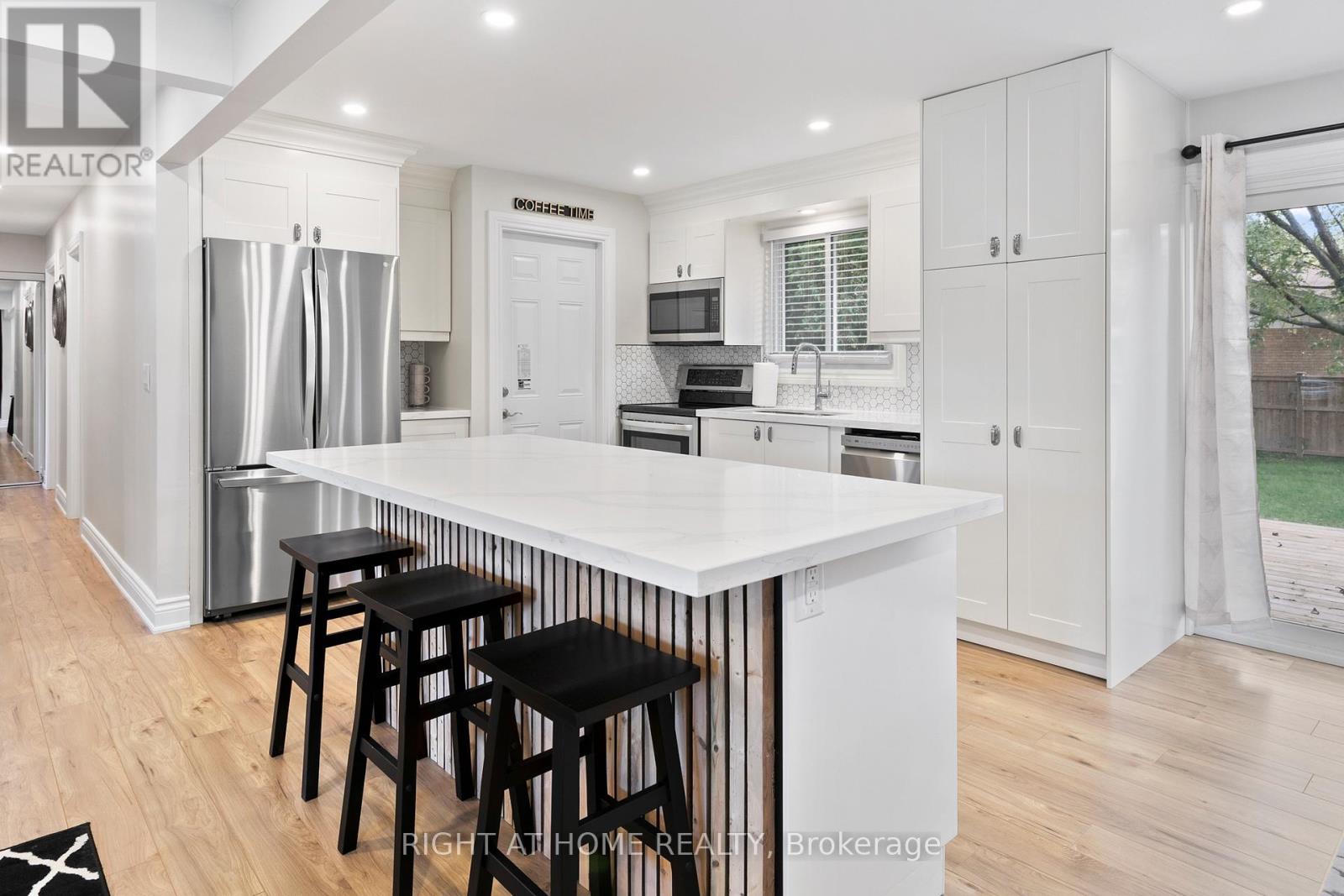 94 States Avenue, Amherstburg, Ontario  N9V 3M3 - Photo 12 - X12472841