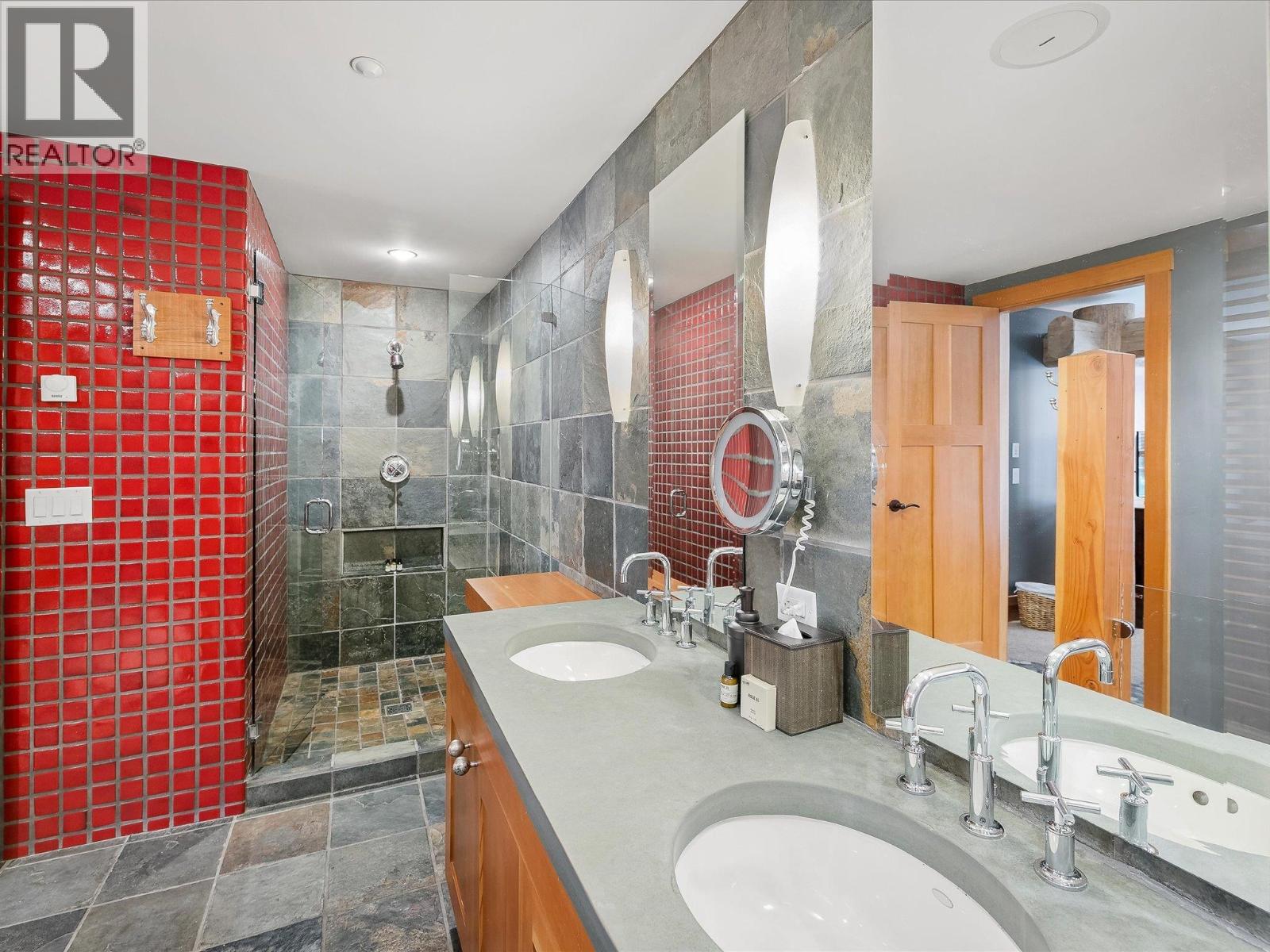 10b 2300 Nordic Drive, Whistler, British Columbia  V8E 0A6 - Photo 15 - R3060281