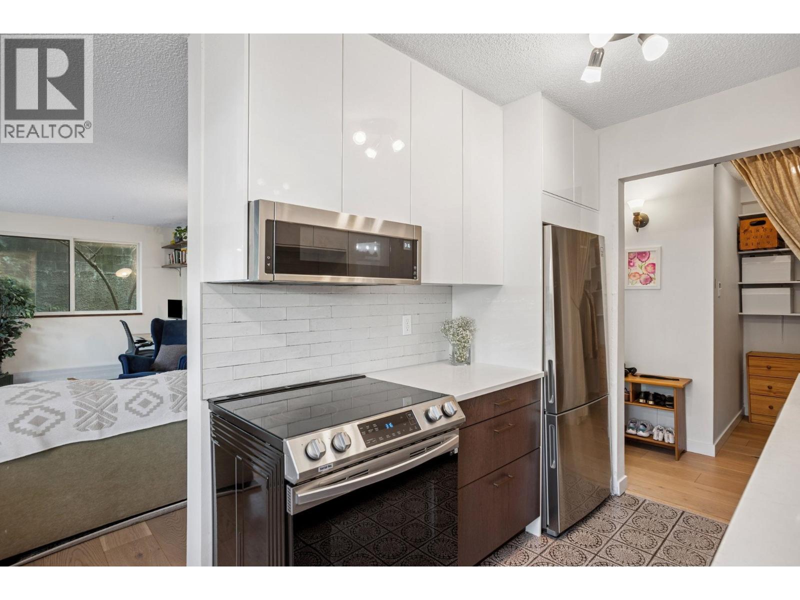 113 2033 Triumph Street, Vancouver, British Columbia  V5L 4X3 - Photo 10 - R3060315