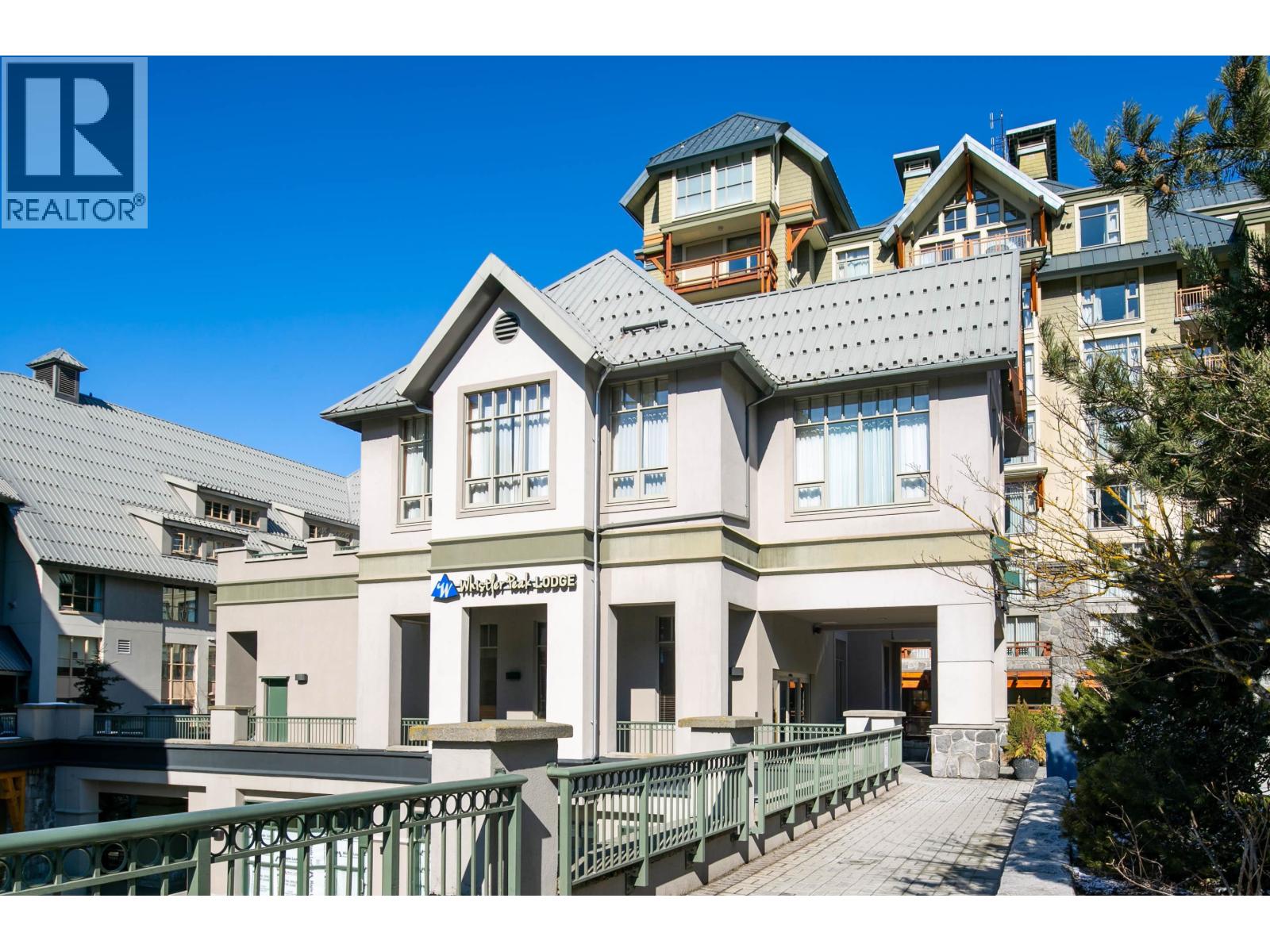 4407 4295 Blackcomb Way, Whistler, British Columbia  V8E 0X2 - Photo 2 - R3060322