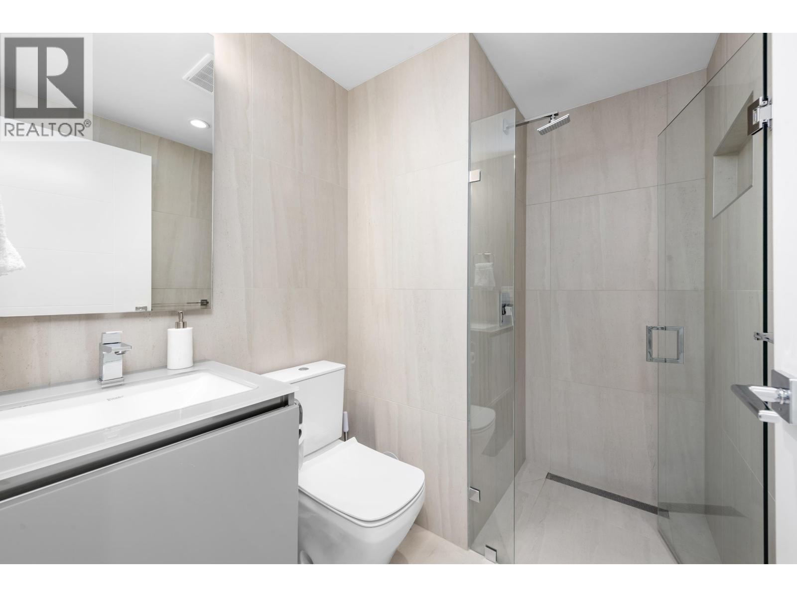 138 W Woodstock Avenue, Vancouver, British Columbia  V5Y 0N1 - Photo 12 - R3060338