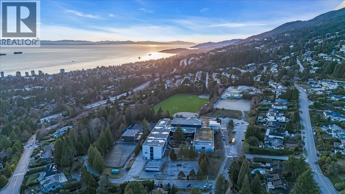 1125 Groveland Court, West Vancouver, British Columbia  V7S 1Z7 - Photo 24 - R3060295