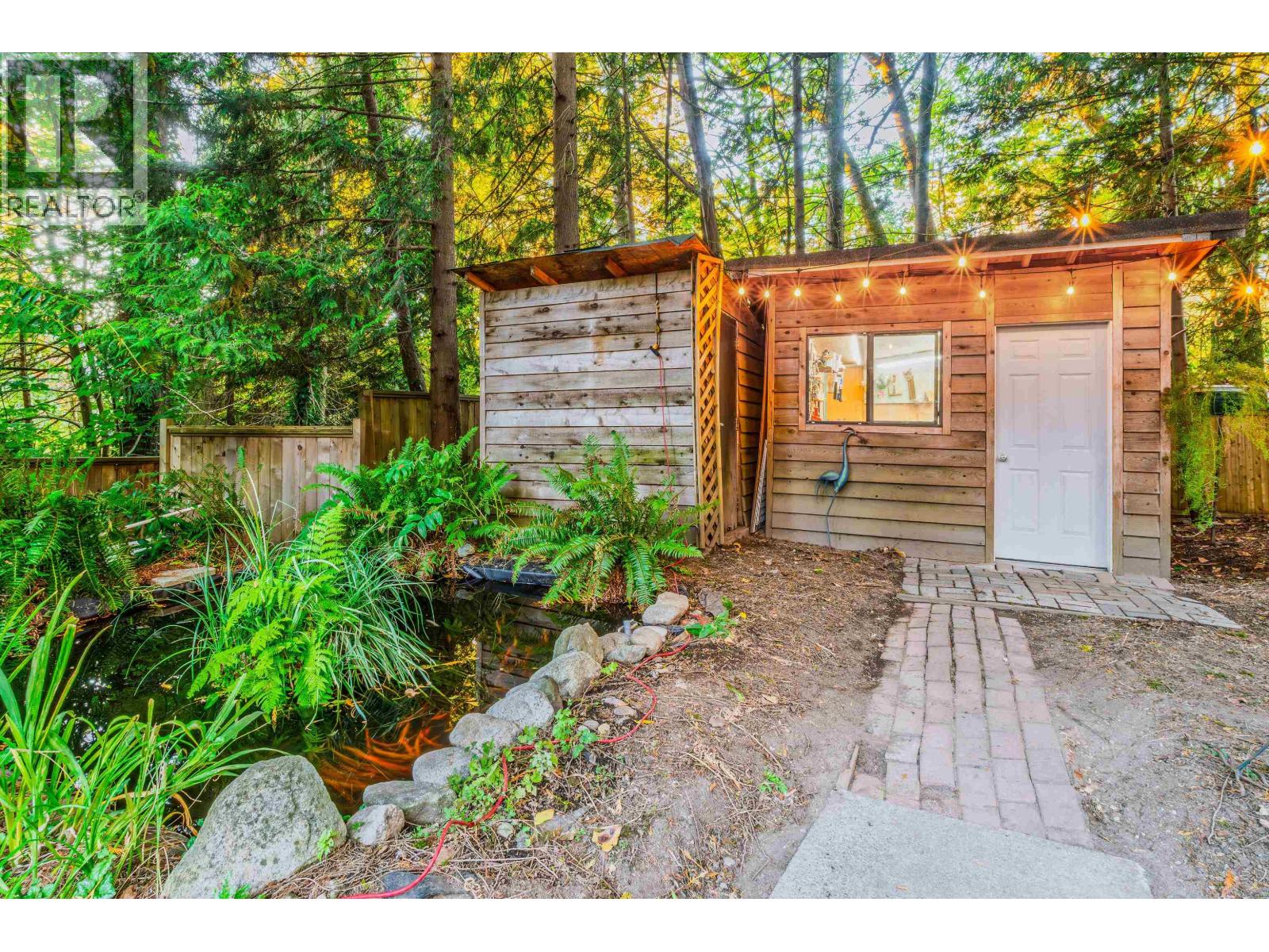 2475 Norcrest Court, Burnaby, British Columbia  V3J 1C7 - Photo 35 - R3060298