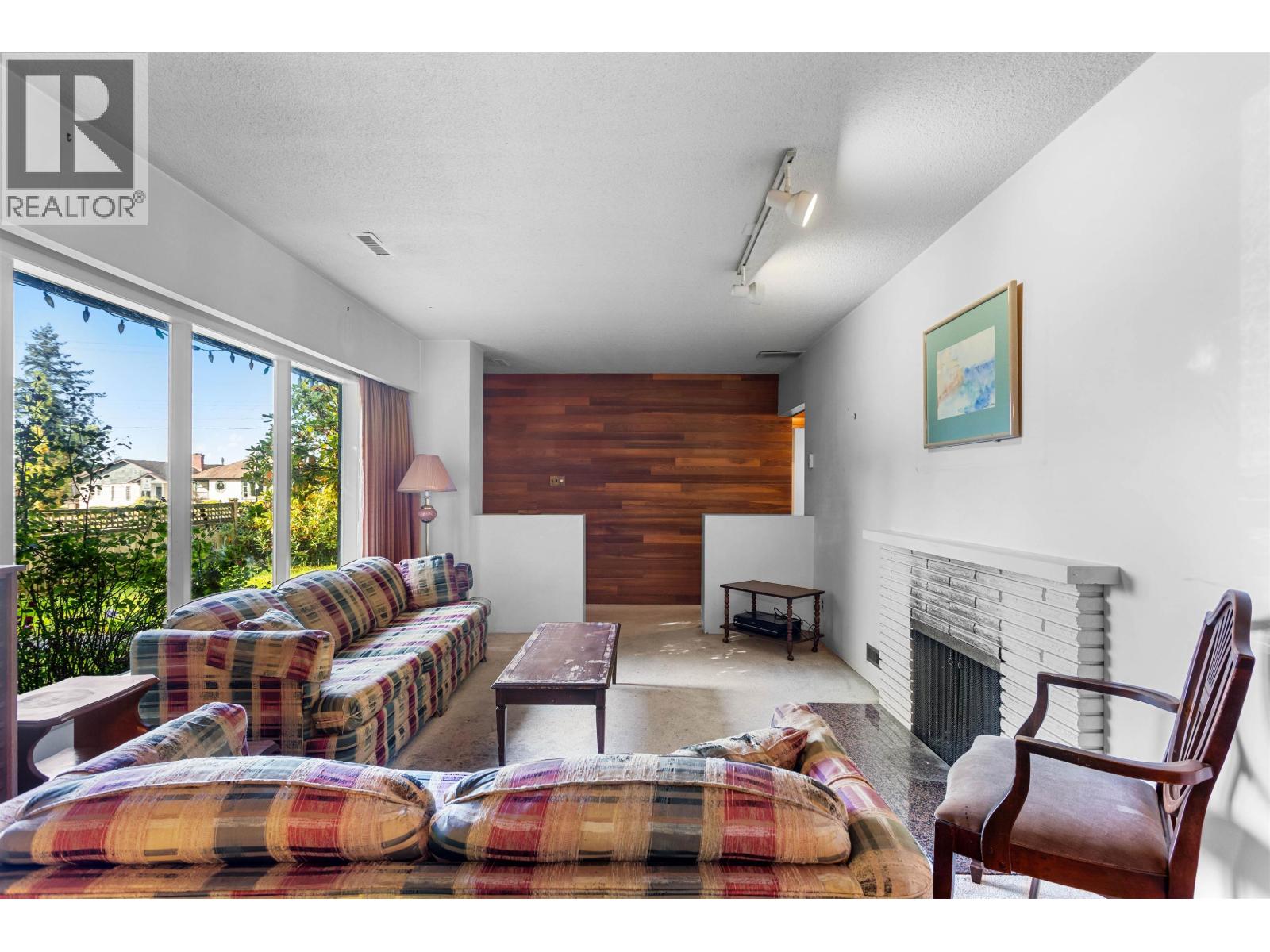 260 W 21st Street, North Vancouver, British Columbia  V7M 1Z4 - Photo 10 - R3060336