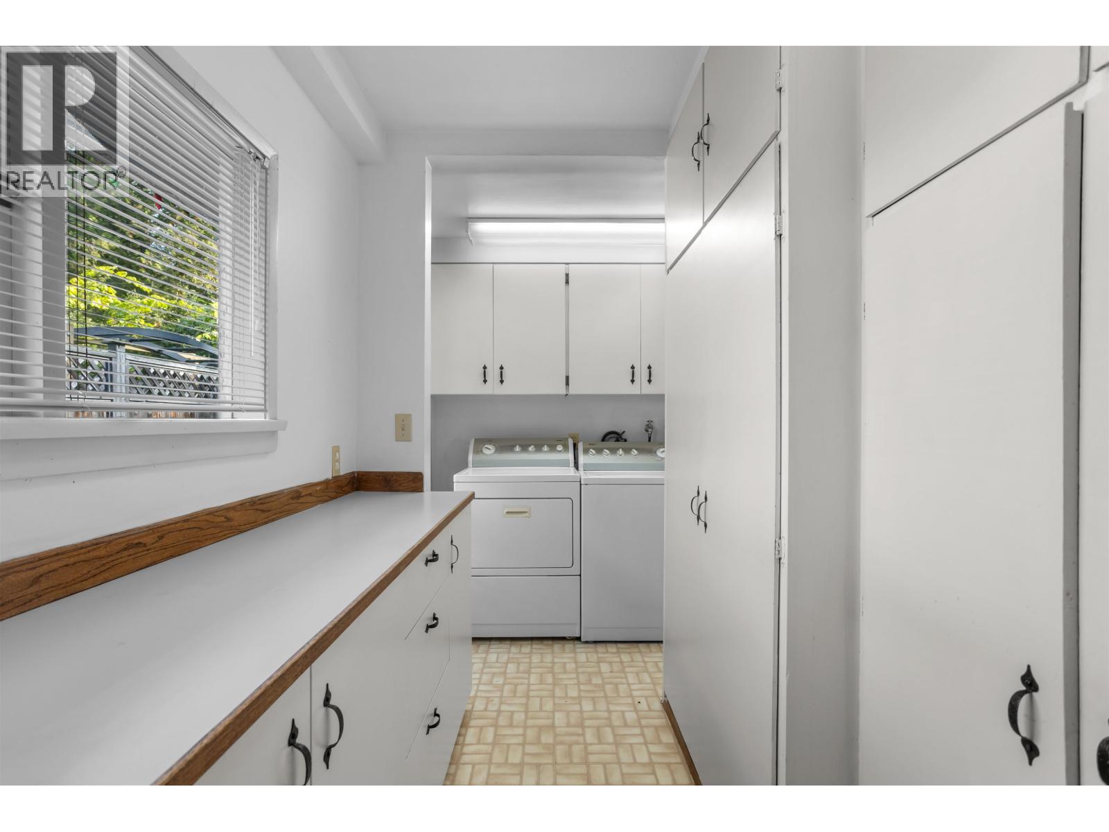 260 W 21st Street, North Vancouver, British Columbia  V7M 1Z4 - Photo 15 - R3060336