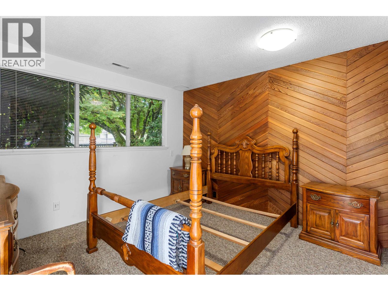 260 W 21st Street, North Vancouver, British Columbia  V7M 1Z4 - Photo 16 - R3060336