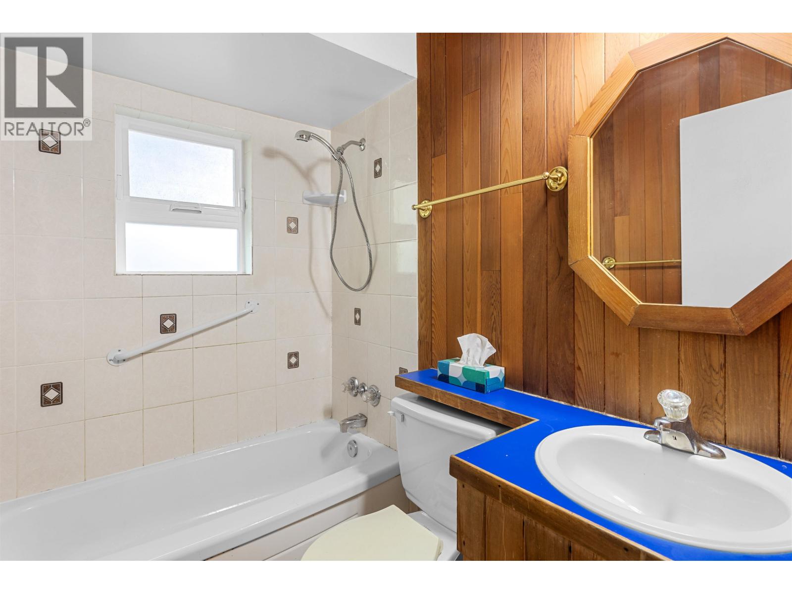 260 W 21st Street, North Vancouver, British Columbia  V7M 1Z4 - Photo 22 - R3060336