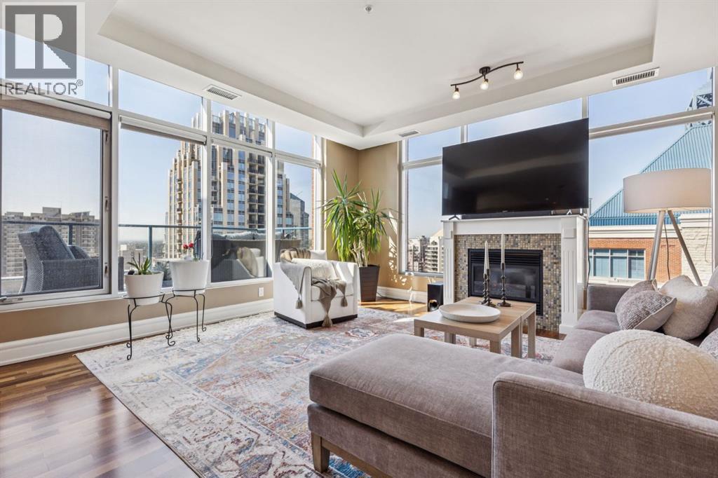 Property at 2802, 910 5 Avenue SW image 2