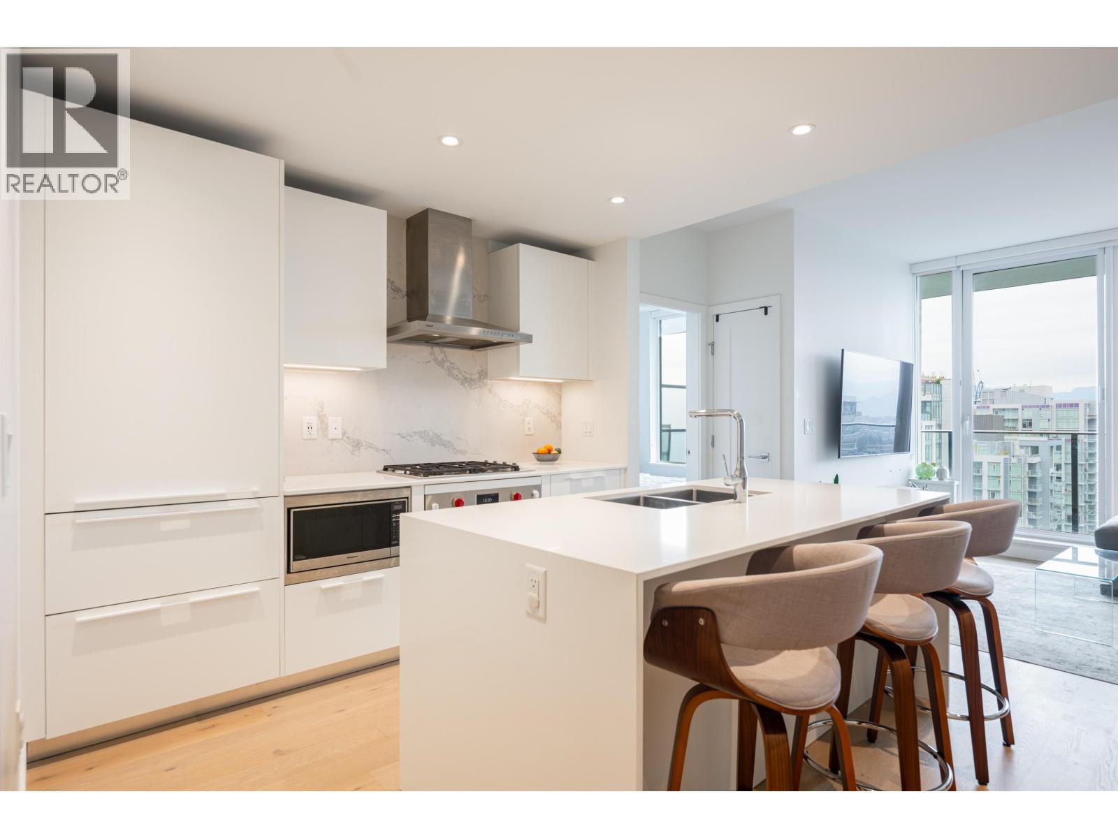3602 6699 Dunblane Avenue, Burnaby, British Columbia  V5H 0J8 - Photo 3 - R3060072