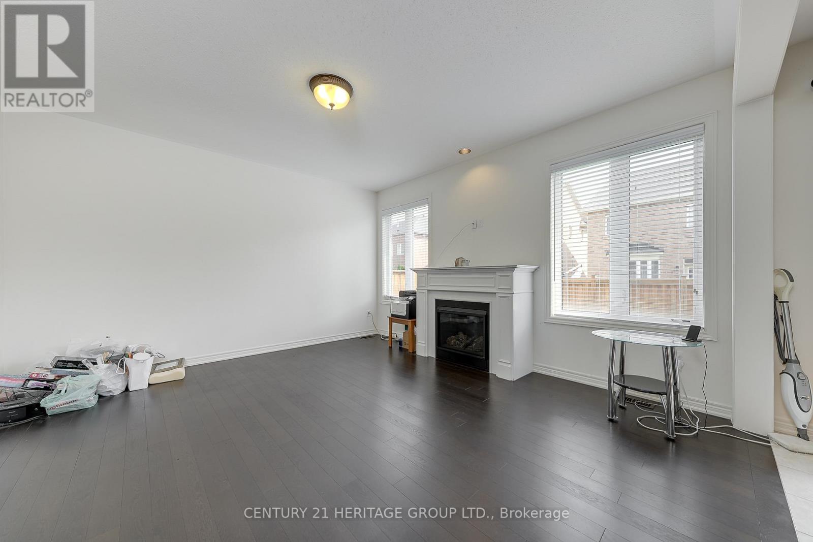 41 Leith Drive, Bradford West Gwillimbury, Ontario  L3Z 0V6 - Photo 11 - N12472851