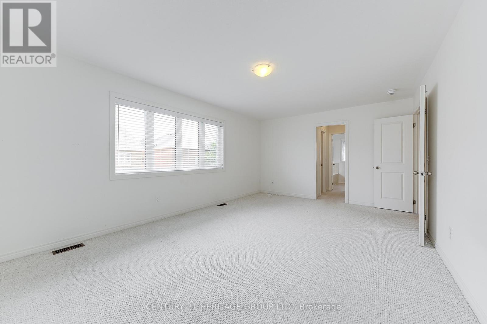 41 Leith Drive, Bradford West Gwillimbury, Ontario  L3Z 0V6 - Photo 17 - N12472851