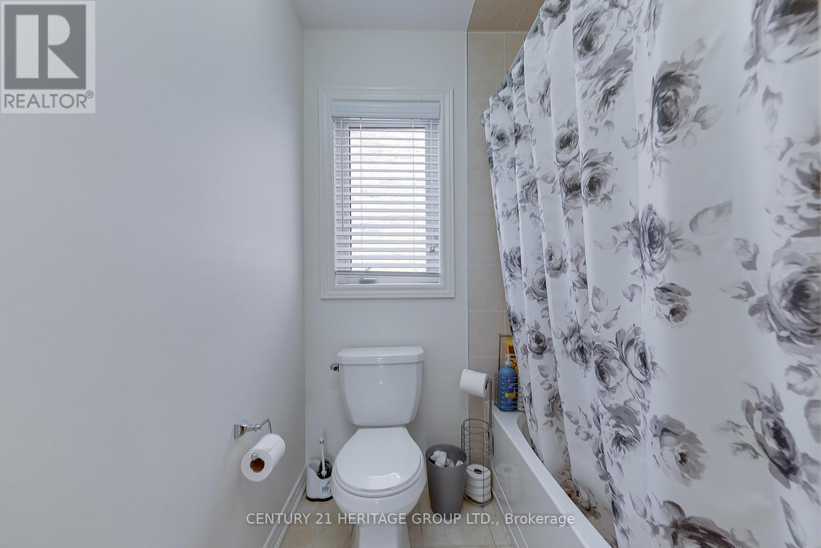 41 Leith Drive, Bradford West Gwillimbury, Ontario  L3Z 0V6 - Photo 26 - N12472851