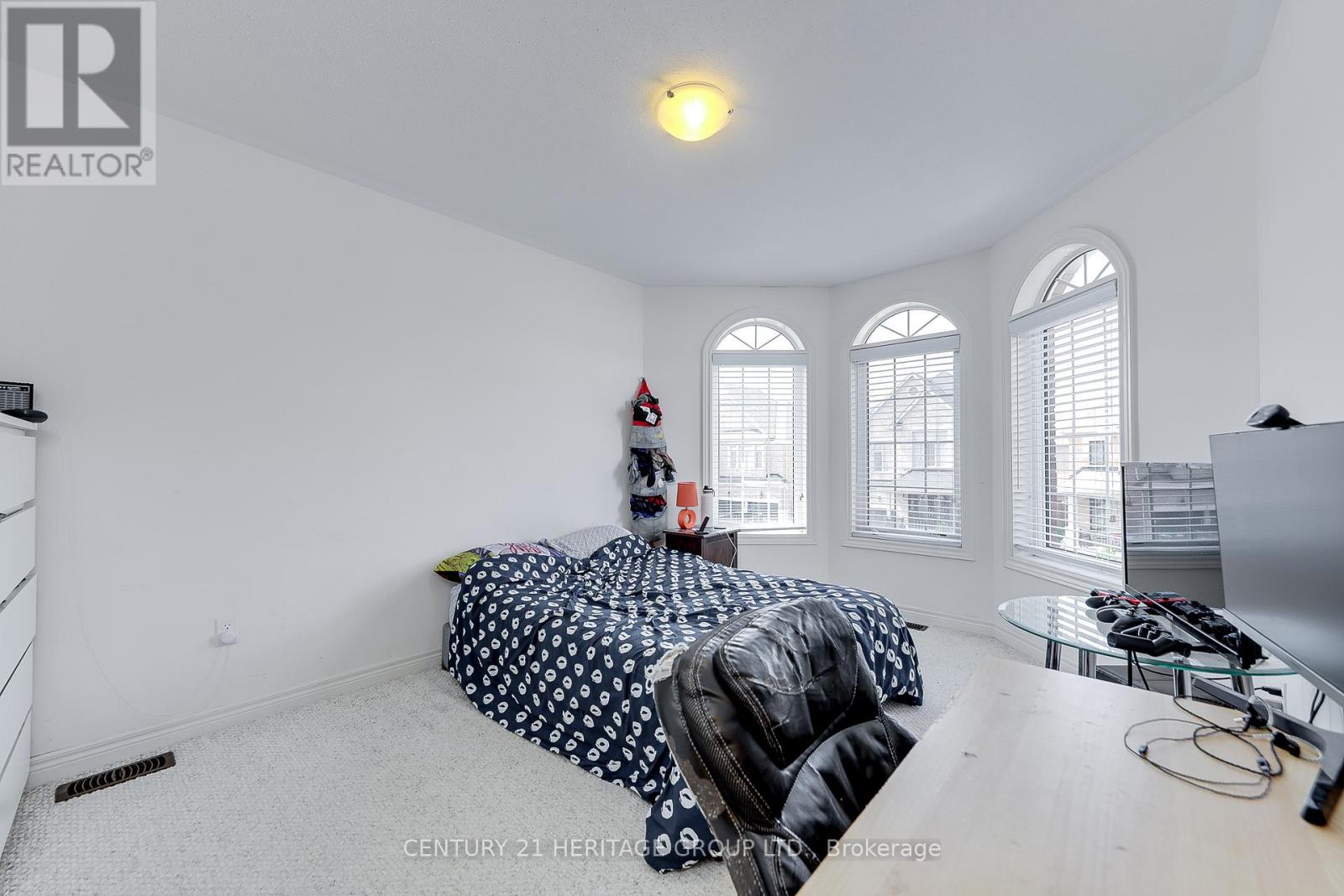 41 Leith Drive, Bradford West Gwillimbury, Ontario  L3Z 0V6 - Photo 30 - N12472851