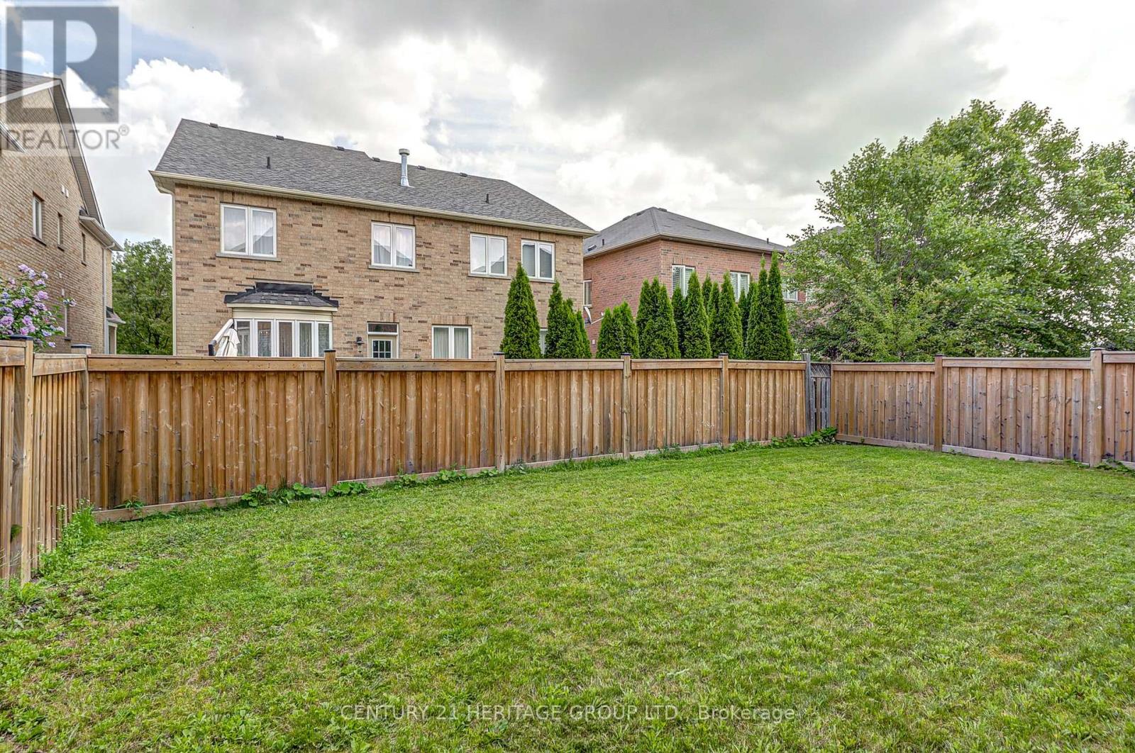 41 Leith Drive, Bradford West Gwillimbury, Ontario  L3Z 0V6 - Photo 34 - N12472851