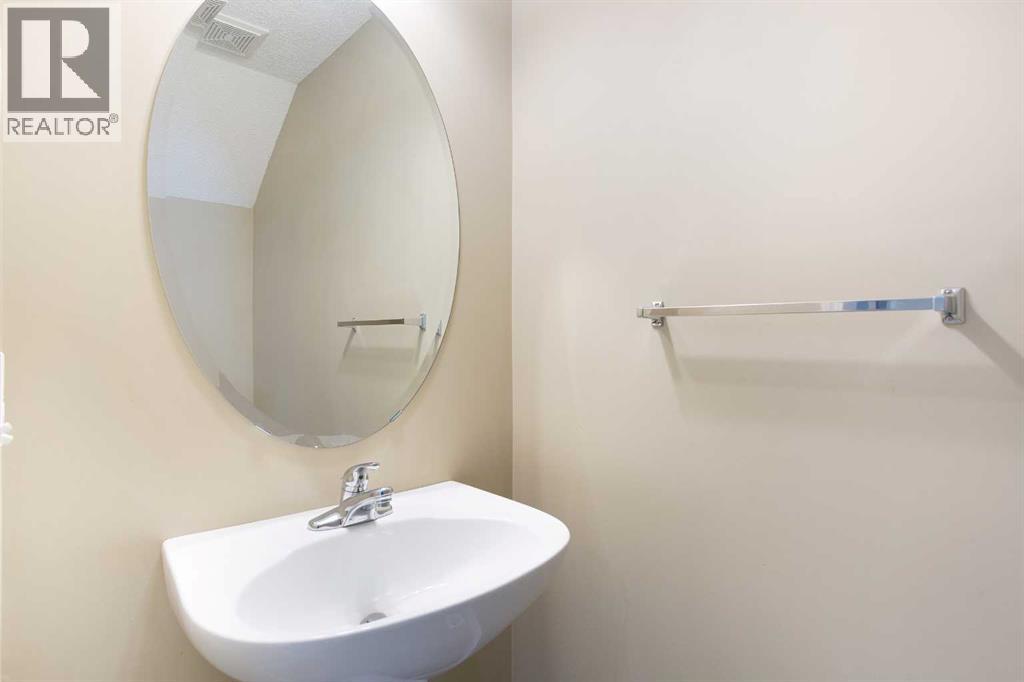 3050 New Brighton Gardens Se, Calgary, Alberta T2Z 0A5 - Photo 13 - A2212858