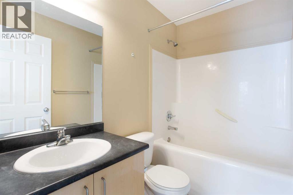 3050 New Brighton Gardens Se, Calgary, Alberta T2Z 0A5 - Photo 23 - A2212858