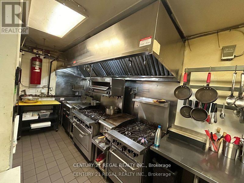 Unknown Address, ,     - Photo 9 - W12472857