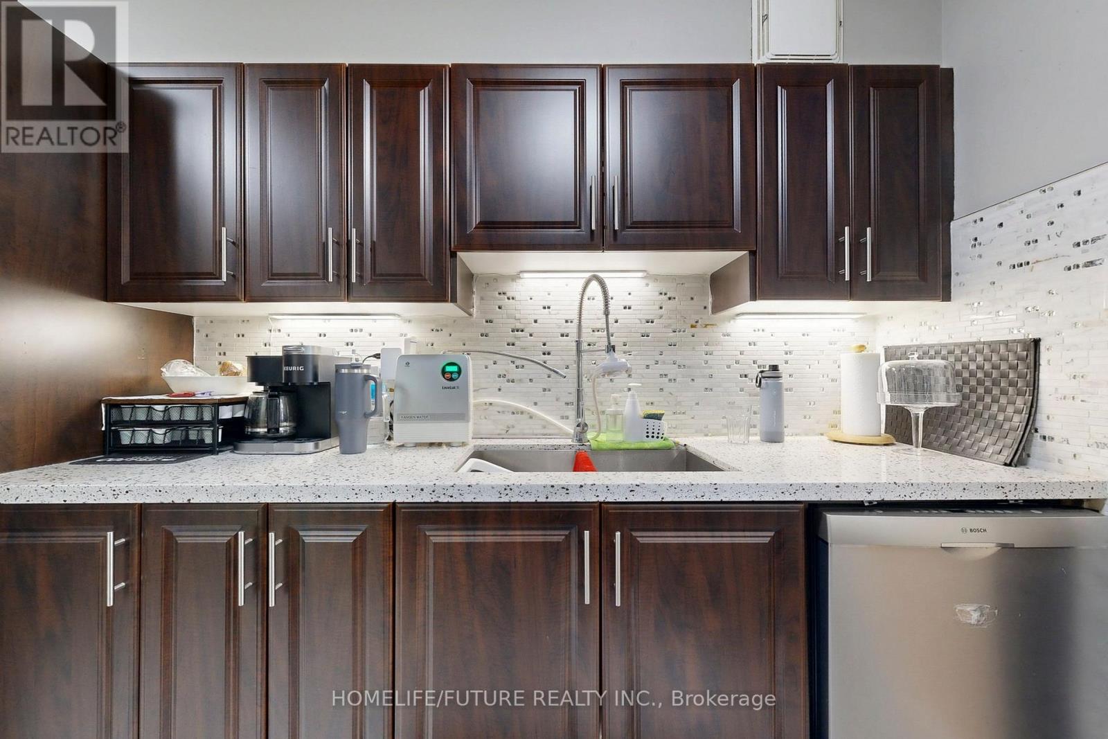 409 - 10 Tobermory Drive, Toronto (Black Creek), Ontario  M3N 2Y5 - Photo 28 - W12472861