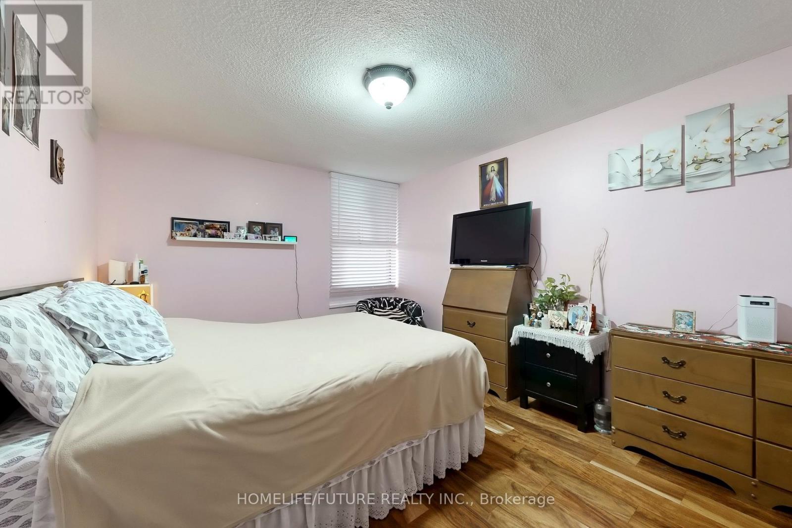 409 - 10 Tobermory Drive, Toronto (Black Creek), Ontario  M3N 2Y5 - Photo 32 - W12472861