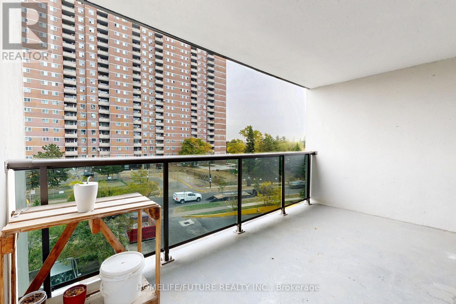 409 - 10 Tobermory Drive, Toronto (Black Creek), Ontario  M3N 2Y5 - Photo 42 - W12472861