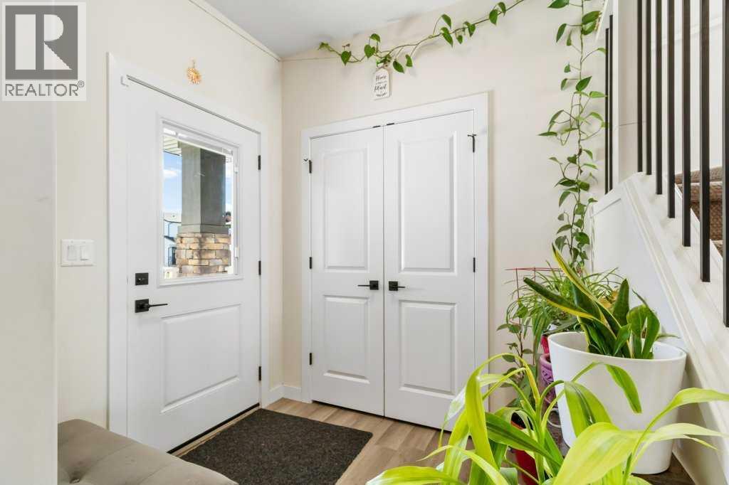 30 Thayer Close, Red Deer, Alberta  T4P 0W7 - Photo 4 - A2250963