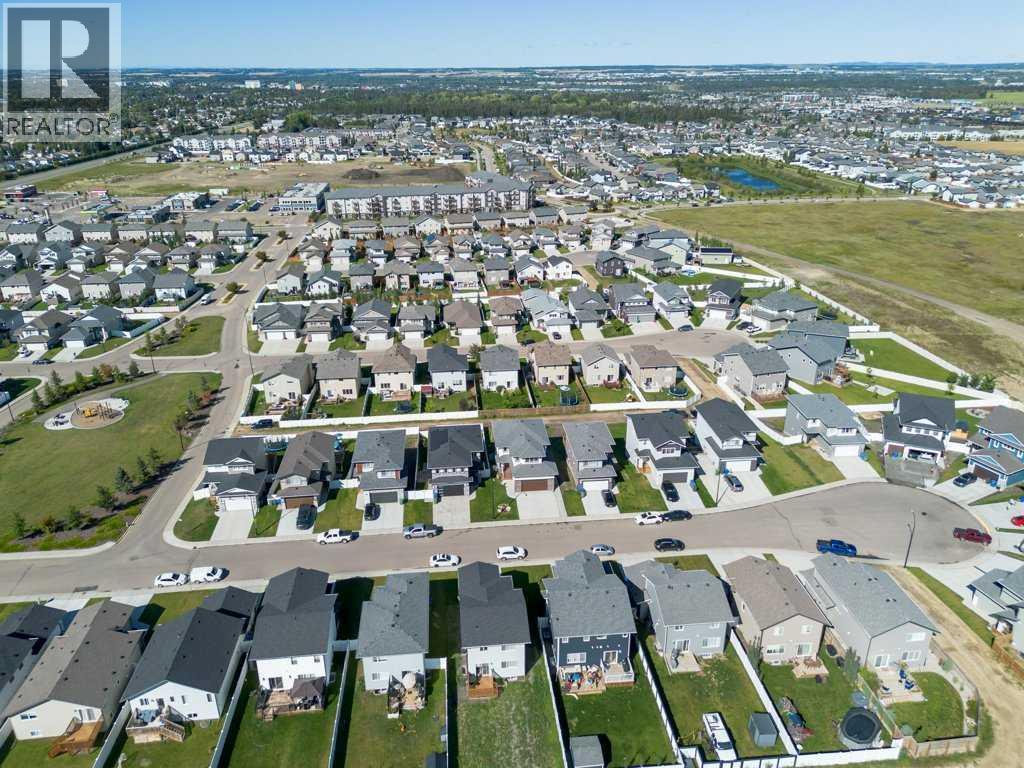 30 Thayer Close, Red Deer, Alberta  T4P 0W7 - Photo 3 - A2250963