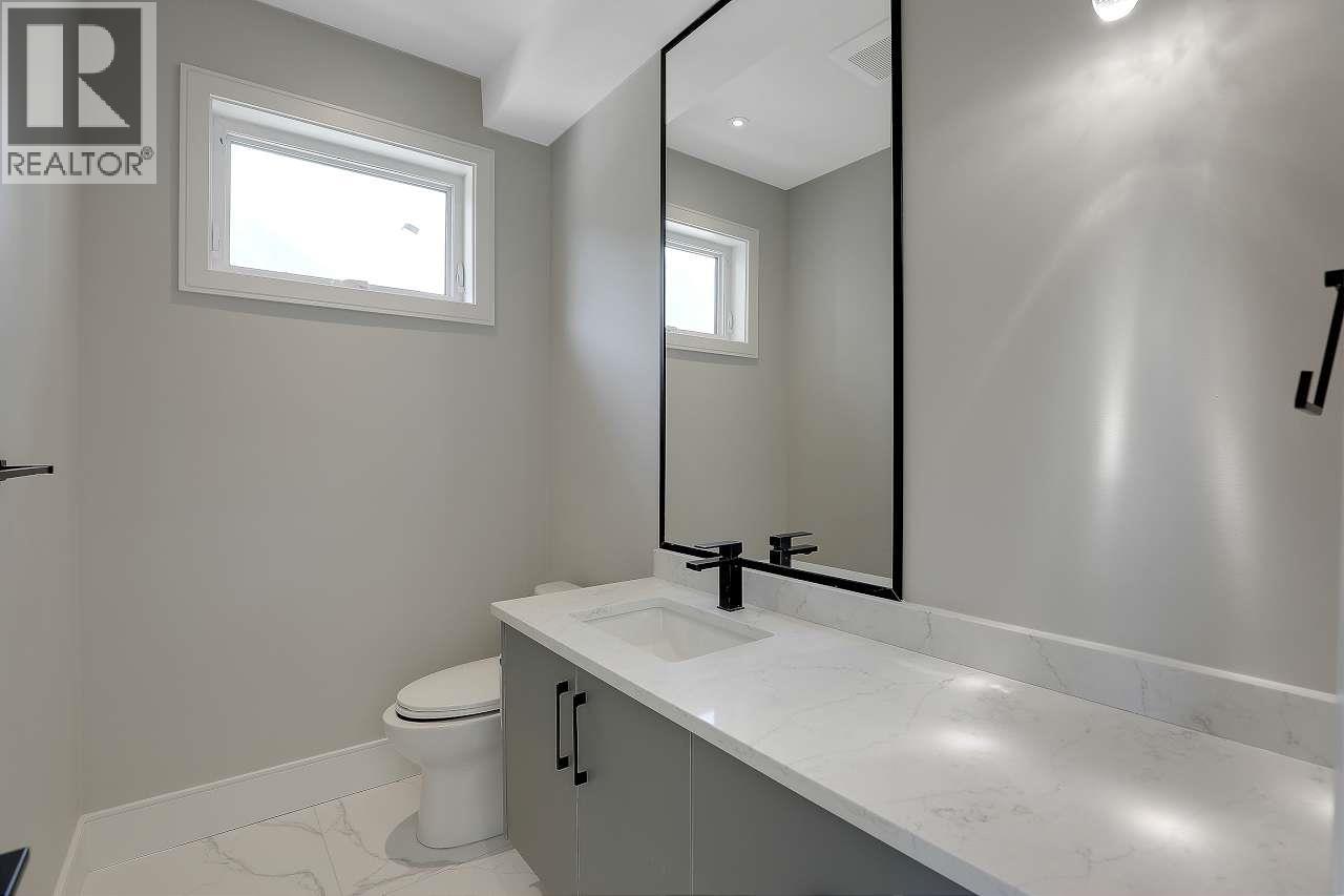 1137 Axen Road, Squamish, British Columbia  V0N 1H0 - Photo 9 - R3060192