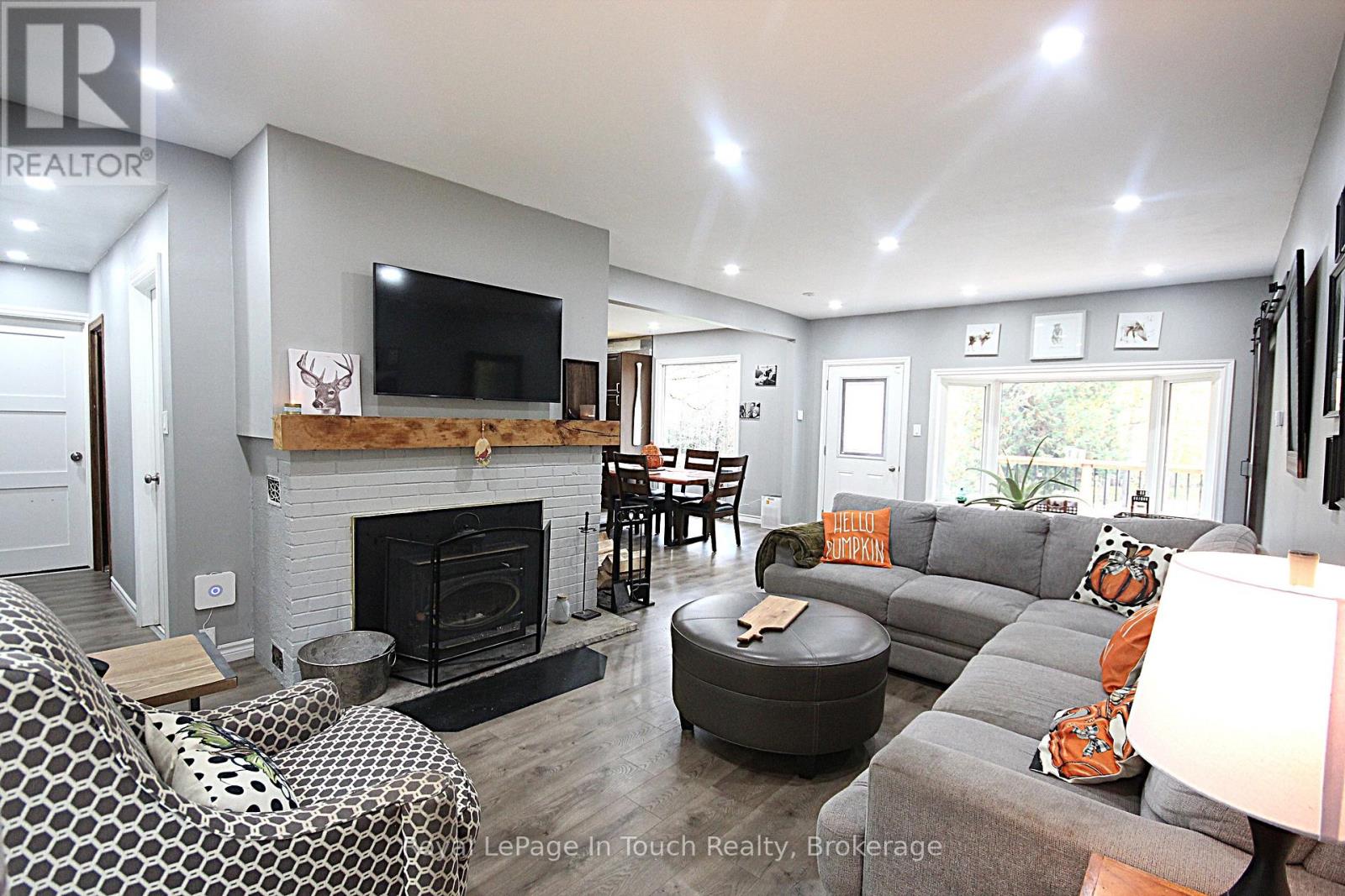 18 Shady Glen Lane, Mono, Ontario  L9W 6G9 - Photo 5 - X12472880