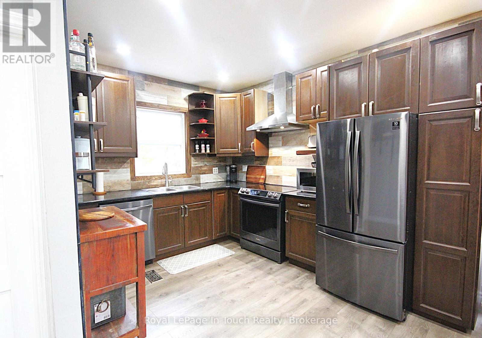 18 Shady Glen Lane, Mono, Ontario  L9W 6G9 - Photo 8 - X12472880