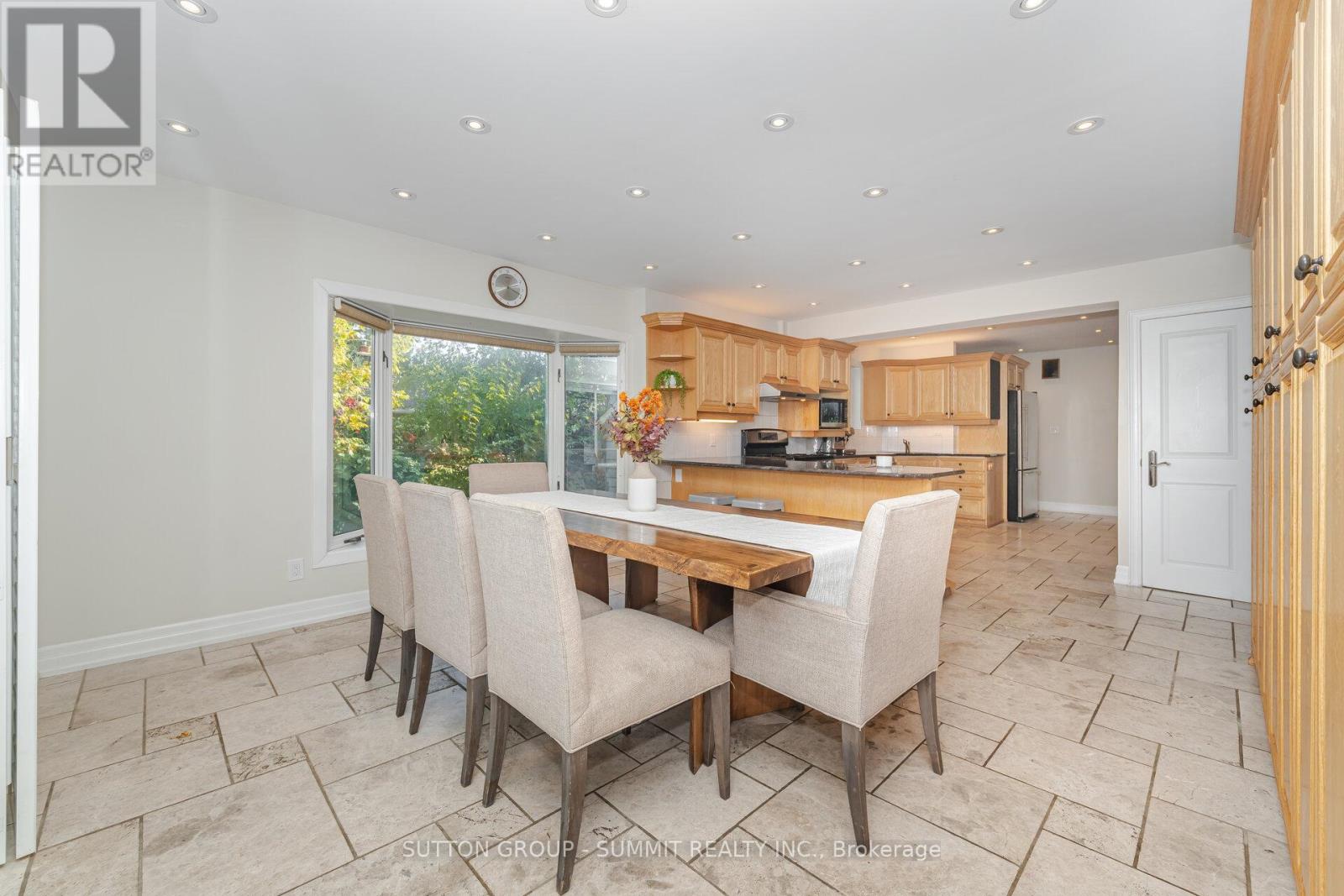1175 Kane Road, Mississauga, Ontario  L5H 2M2 - Photo 9 - W12472680