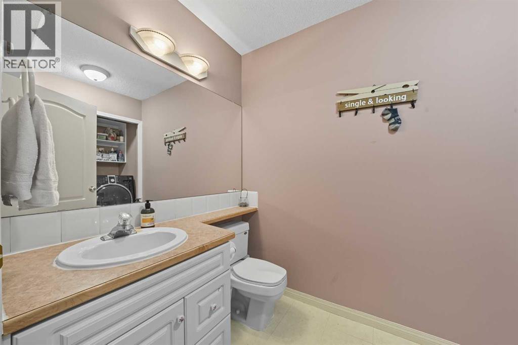 65 Asmundsen Avenue, Red Deer, Alberta  T4R 2X6 - Photo 23 - A2262580