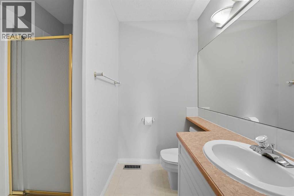 65 Asmundsen Avenue, Red Deer, Alberta  T4R 2X6 - Photo 13 - A2262580