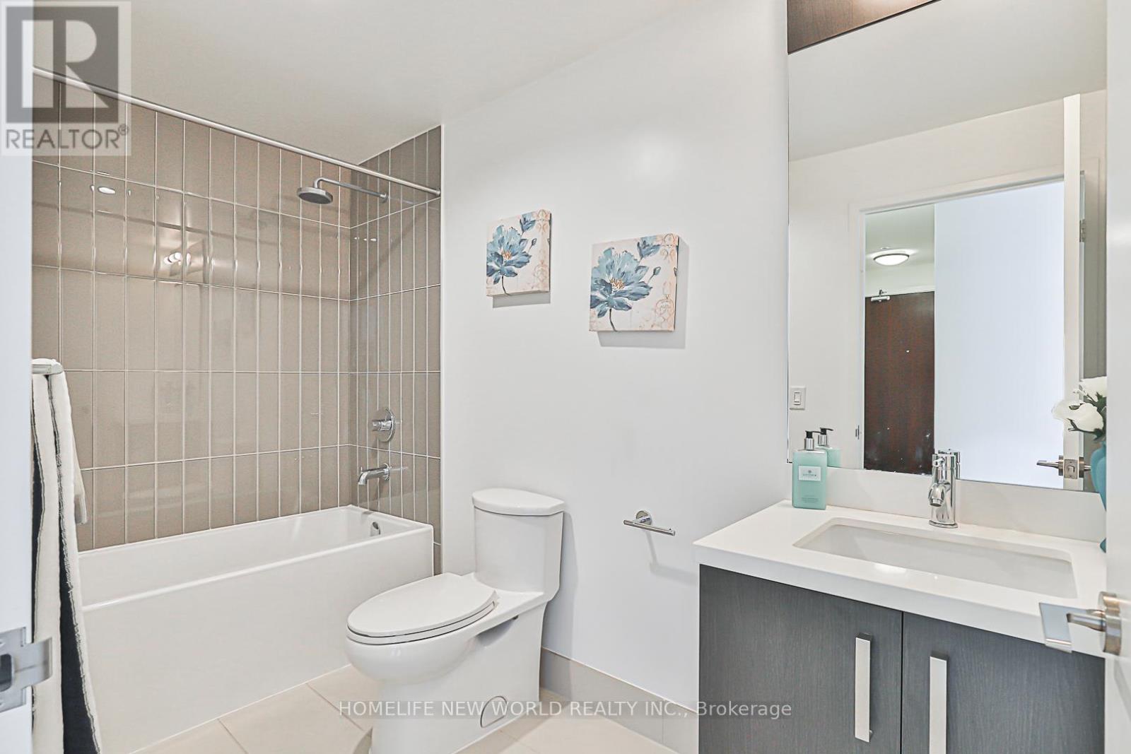 S501 - 120 Bayview Avenue, Toronto, Ontario  M5A 0G4 - Photo 14 - C12472874