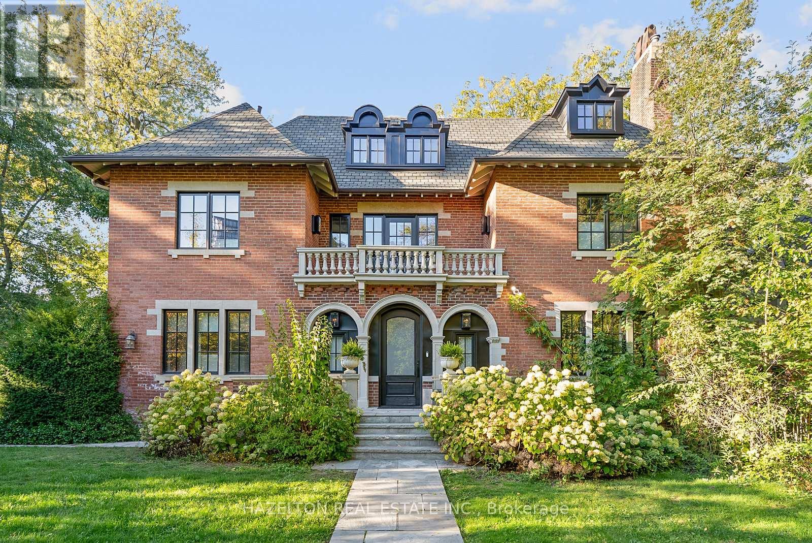 62 MAPLE AVENUE, Toronto, Ontario