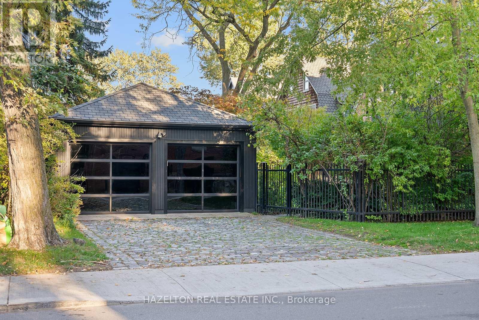 62 Maple Avenue, Toronto, Ontario  M4W 2T7 - Photo 48 - C12472876
